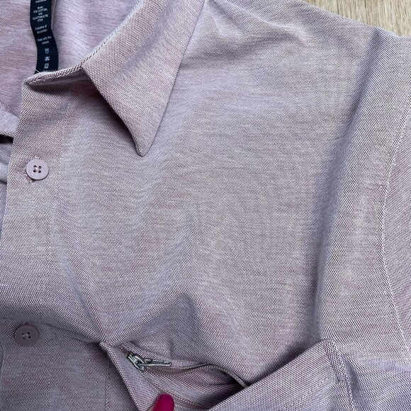 Lululemon Commission Long Sleeve Button Up Shirt Mens XL Performance Brier Rose - Picture 4 of 10